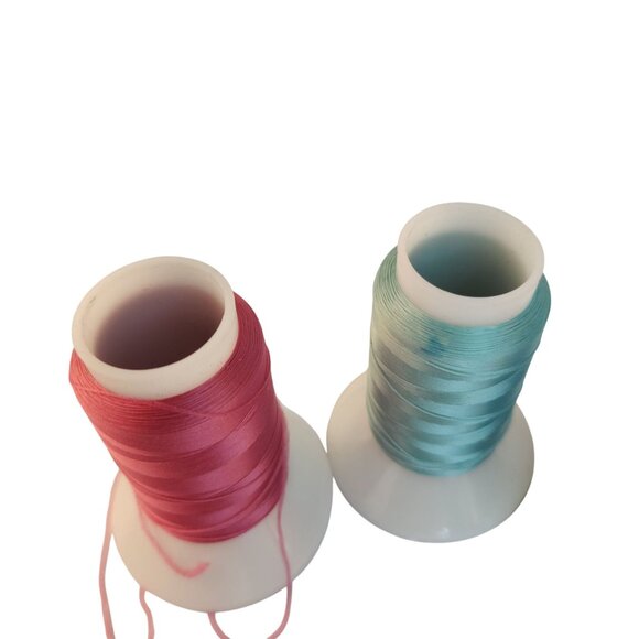 Woolly Nylon Sewing Thread Spools Mixed 100% Nylon Assorted Colors - Picture 10 of 10